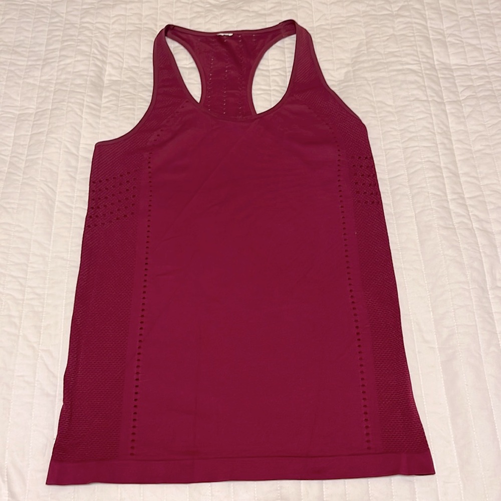 Fableta maroon tank size medium